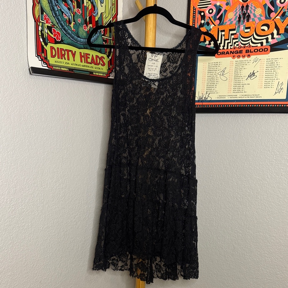 Elegant Black Lace Mini Dress